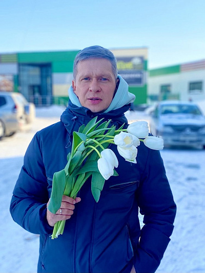 С 8 марта